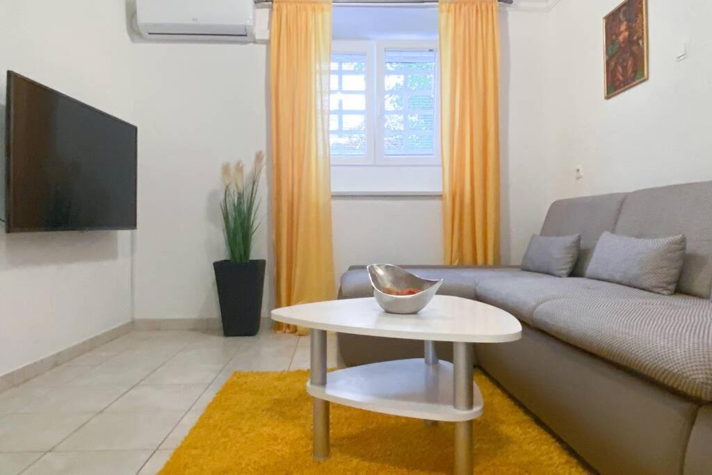 Cozy Apartment Marin In Split Eksteriør bilde